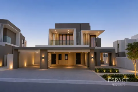 Villa in Jebel Ali, Dubai, UAE 5 bedrooms, 441 sq.m. № 738122 - photo 1