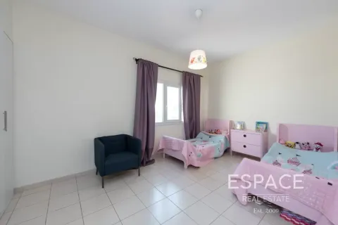 Villa in Meadows, Dubai, UAE 4 bedrooms, 339 sq.m. № 738123 - photo 11