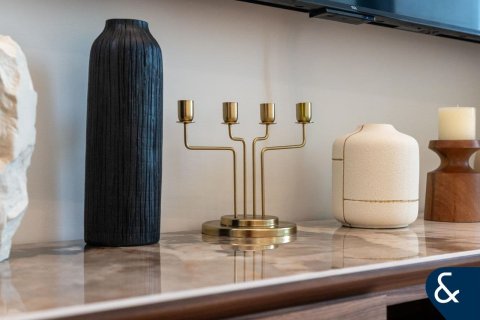 Apartament në TRILLIONAIRE RESIDENCES në Business Bay, Dubai, Emiratet e Bashkuara Arabe 1 dhomë, 50 m2. № 685372 - Foto 7