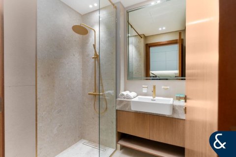 Apartament në TRILLIONAIRE RESIDENCES në Business Bay, Dubai, Emiratet e Bashkuara Arabe 1 dhomë, 50 m2. № 685372 - Foto 16