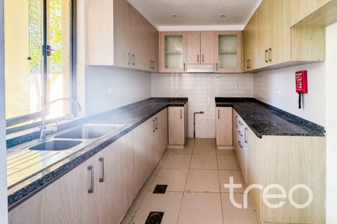Villa à louer à Reem, Dubai, EAU 3 chambres, 207.73 m2 № 733819 - photo 3