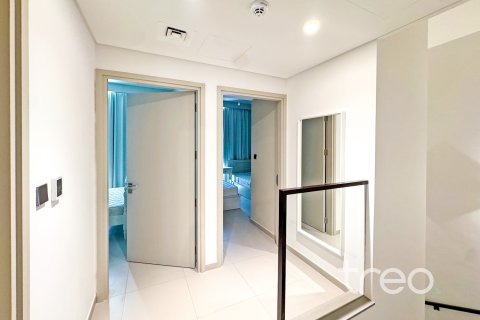 Townhouse di Arabian Ranches 3, Dubai, UEA 3 kamar tidur, 179.67 m2 nomor 733814 - foto 9