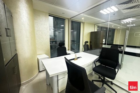 Kancelář v Business Bay, Dubai, SAE 148.9 m² Č.: 680034 - fotografie 14