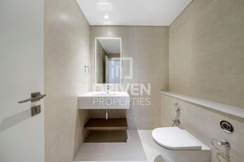 Apartment in Jumeirah, Dubai, UAE 3 bedrooms, 216.56 sq.m. № 745730 - photo 16