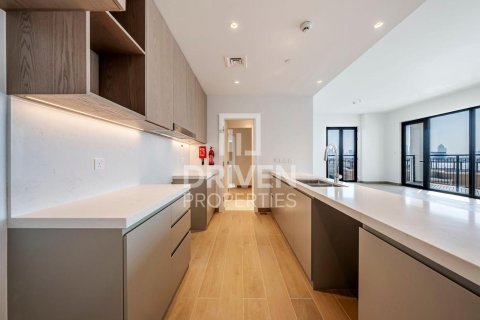 Apartment in Jumeirah, Dubai, UAE 3 bedrooms, 216.56 sq.m. № 745730 - photo 12