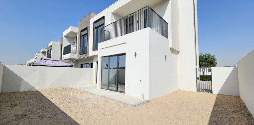 Kuća u nizu u gradu Dubai, UAE 4 spavaće sobe, 244.1 m2 Br. 686036