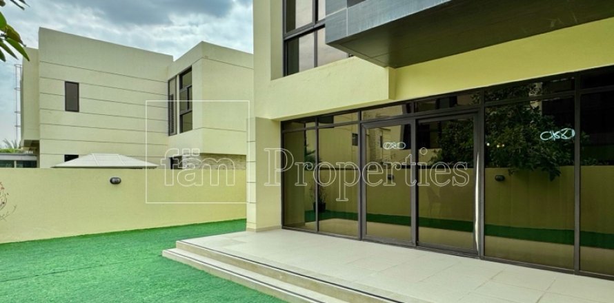 Dubai, संयुक्त अरब अमीरात में टाउनहाउस, 3 बेडरूम, 326.7 वर्ग मीटर, संख्या 686033