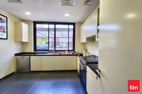 Radový dom v Dubai, SAE 3 spálne, 326.7 m2 č. 686033 - Fotografia 6