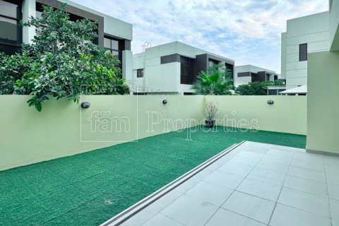 Dubai, संयुक्त अरब अमीरात में टाउनहाउस, 3 बेडरूम, 326.7 वर्ग मीटर, संख्या 686033 - फ़ोटो 22