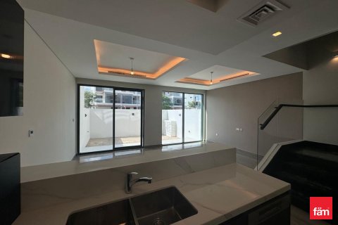 Dubai, UAE의 판매용 타운하우스 침실 3개, 134.9제곱미터 번호 686032 - 사진 3