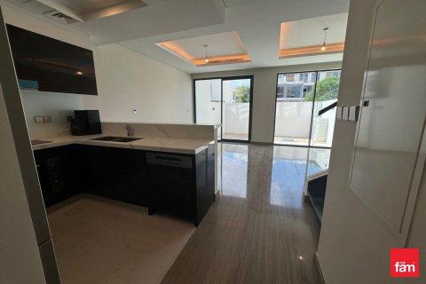 Dubai, UAE의 판매용 타운하우스 침실 3개, 134.9제곱미터 번호 686032 - 사진 4