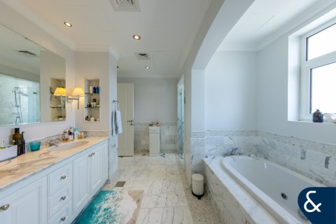 Villa te koop in Arabian Ranches, Dubai, VAE 6 slaapkamers, 666 vr.m., nr 685074 - foto 13