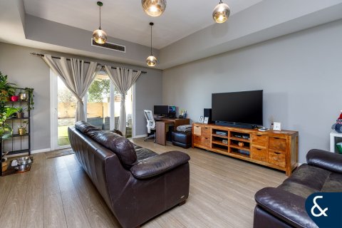 Villa zum Verkauf in Arabian Ranches, Dubai, VAE 2 Schlafzimmer, 175 m2 Nr. 685072 - Foto 2