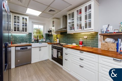 Villa zum Verkauf in Arabian Ranches, Dubai, VAE 2 Schlafzimmer, 175 m2 Nr. 685072 - Foto 3