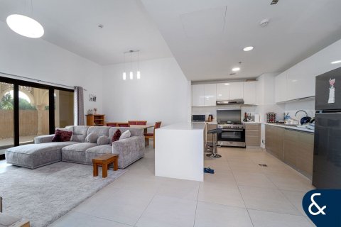 Apartman u gradu Jumeirah Golf Estates, Dubai, UAE 2 spavaće sobe, 165 m2 Br. 685068 - Slika 5