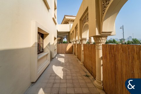 Apartman u gradu Jumeirah Golf Estates, Dubai, UAE 2 spavaće sobe, 165 m2 Br. 685068 - Slika 16
