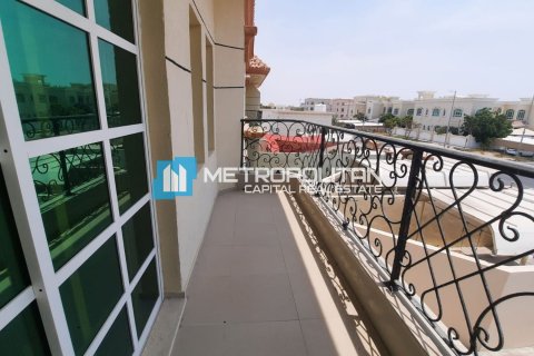 Villa te koop in Khalifa City, Abu Dhabi, VAE 6 slaapkamers, 2090.3 vr.m., nr 670788 - foto 3