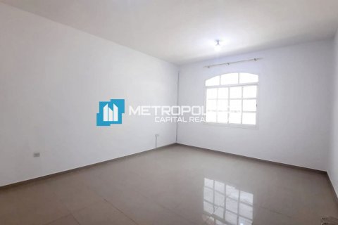 Villa te koop in Khalifa City, Abu Dhabi, VAE 6 slaapkamers, 2090.3 vr.m., nr 670788 - foto 10