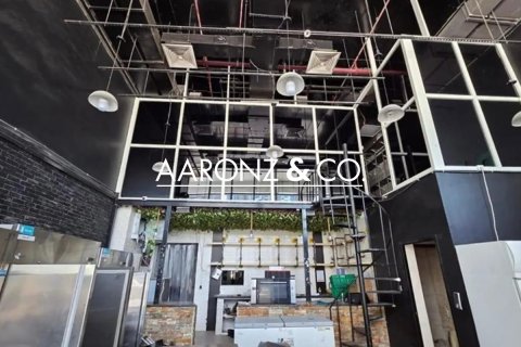 Trgovina u gradu Business Bay, Dubai, UAE 95.6 m2 Br. 670785 - Slika 1