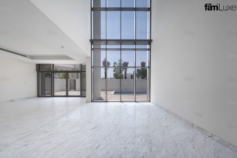 Villa à vendre à  Dubai, EAU 5 chambres, 770 m2 № 630351 - photo 3