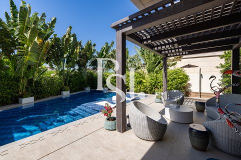 Villa on the Saadiyat Island, Abu Dhabi, UAE 4 bedrooms, 832 sq.m. № 717427 - photo 1