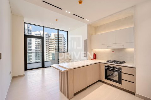 Apartamento para venda em Jumeirah Village Circle, Dubai, EAU 1 quarto, 74 m2 № 683753 - foto 2