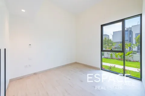 Vila di Al Furjan, Dubai, UAE 4 bilik tidur, 323 meter persegi № 661064 - foto 5