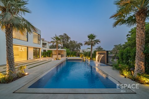 Βίλα σε Jumeirah Islands, Dubai, ΗΑΕ 5 υπνοδωμάτια, 669 τ.μ. Αρ. 661065 - φωτογραφία 2
