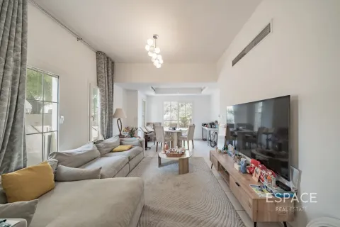 Vilă de vânzare în The Springs, Dubai, EAU 3 dormitoare, 209 mp. №661068 - poză 3