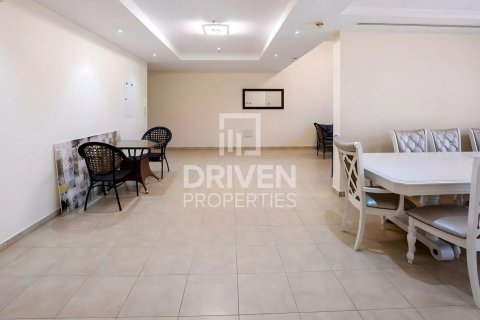 Dupleks u Jumeirah Village Triangle, Dubai, UAE 3 spavaćih soba, 382.48 m2 Br. 757241 - fotografija 1