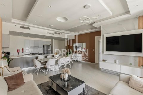 Apartament de închiriat în Downtown Dubai (Downtown Burj Dubai), Dubai, EAU 3 dormitoare, 160.07 mp.  №757243 - poză 2