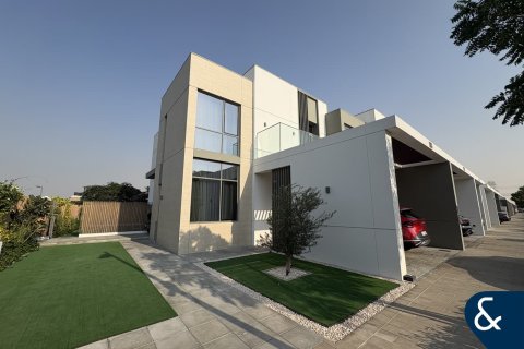 Radhus i Arabian Ranches 3, Dubai, UAE 4 sovrum, 273 kvm Nr. 685148