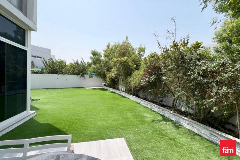 Townhouse sa Dubai, UAE 4 silid-tulugan, 392.8 sq.m. № 633823 - larawan 3