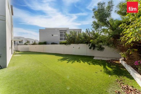 Rijtjeshuis te huur in Dubai, VAE 4 slaapkamers, 392.8 vr.m., nr 633823 - foto 24