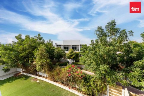 Rijtjeshuis te huur in Dubai, VAE 4 slaapkamers, 392.8 vr.m., nr 633823 - foto 26