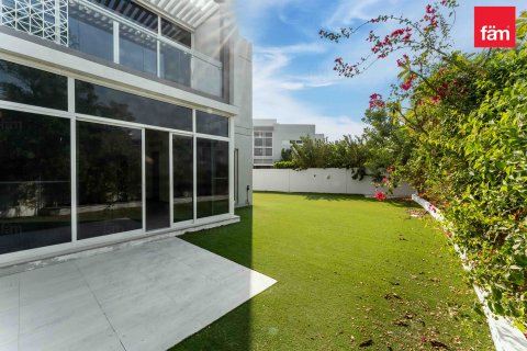 Rijtjeshuis te huur in Dubai, VAE 4 slaapkamers, 392.8 vr.m., nr 633823 - foto 23