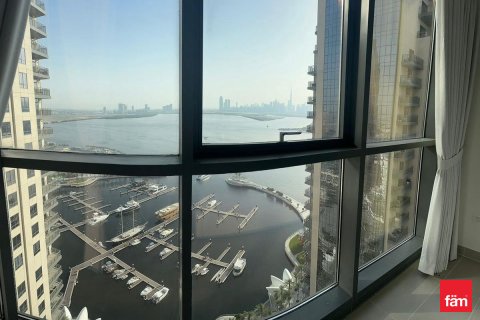 Apartment in Dubai, UAE 3 bedrooms, 179.3 sq.m. № 633822 - photo 1