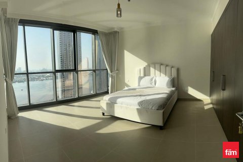 Apartment in Dubai, UAE 3 bedrooms, 179.3 sq.m. № 633822 - photo 7