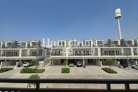 Üürile anda ridamaja asukohaga Arabian Ranches 2, Dubai, AÜE: 3 magamistoaga, 180.51052900 m² Nr 715759 - pilt 12