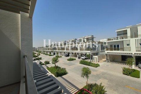 Üürile anda ridamaja asukohaga Arabian Ranches 2, Dubai, AÜE: 3 magamistoaga, 180.51052900 m² Nr 715759 - pilt 7