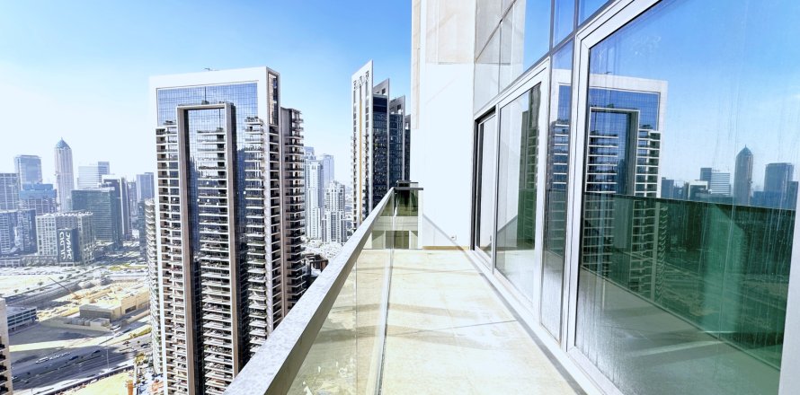 דירה ב Downtown Dubai (Downtown Burj Dubai), Dubai, איחוד האמירויות 2 חדרי שינה, 103.215 מ"ר מספר 715761