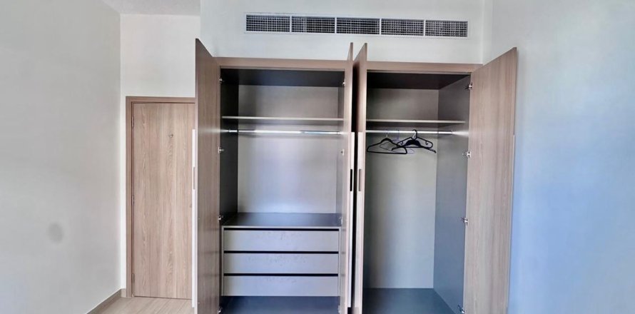 Apartment in Al Furjan, Dubai, UAE 1 bedroom, 49.4 sq.m. № 765996