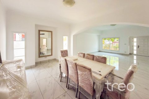Βίλα σε Meadows, Dubai, ΗΑΕ 4 υπνοδωμάτια, 363.99 τ.μ. Αρ. 739301 - φωτογραφία 3
