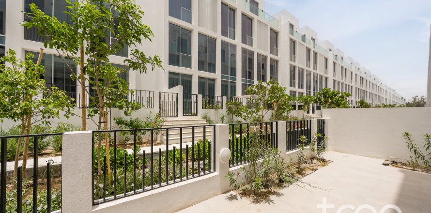 Rumah bandar di Al Barari, Dubai, UAE 4 bilik tidur, 458.94 meter persegi № 739304