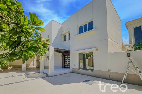 וילה להשכרה ב Meadows, Dubai, איחוד האמירויות 4 חדרי שינה, 50.17 מ"ר, מספר 739305 - תמונה 29