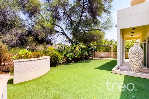 Vila v Arabian Ranches, Dubai, SAE 5 ložnice, 493.22 m² Č.: 739306