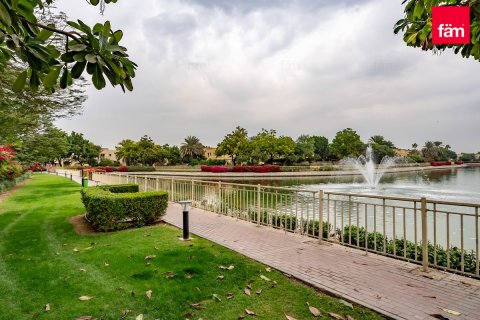 Řadový dům v Dubai, SAE 3 ložnice, 254.4 m² Č.: 696796 - fotografie 27