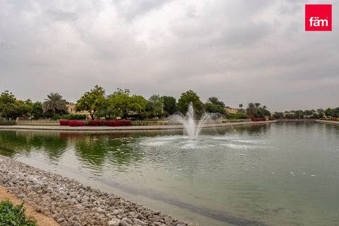 Řadový dům v Dubai, SAE 3 ložnice, 254.4 m² Č.: 696796 - fotografie 24