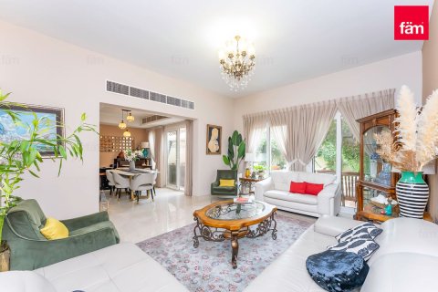 Řadový dům v Dubai, SAE 3 ložnice, 254.4 m² Č.: 696796 - fotografie 4