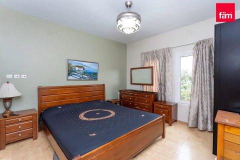 Řadový dům v Dubai, SAE 3 ložnice, 254.4 m² Č.: 696796 - fotografie 15